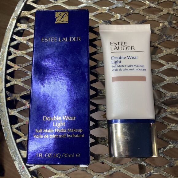 Estee Lauder Double Wear Light Soft Matte Hydra Makeup 6W2 Nutmeg NEW SEALED 1oz - Picture 1 of 4